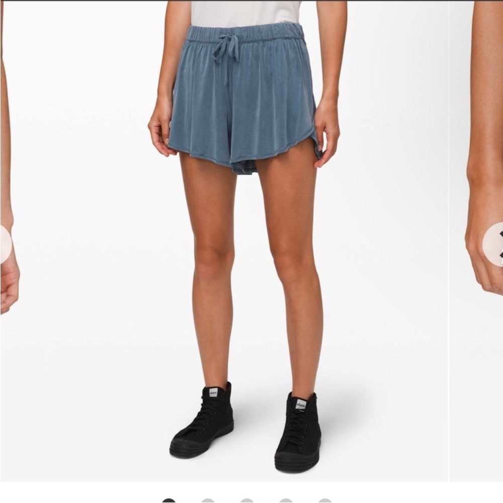 Lululemon Flow in Elegance Shorts
